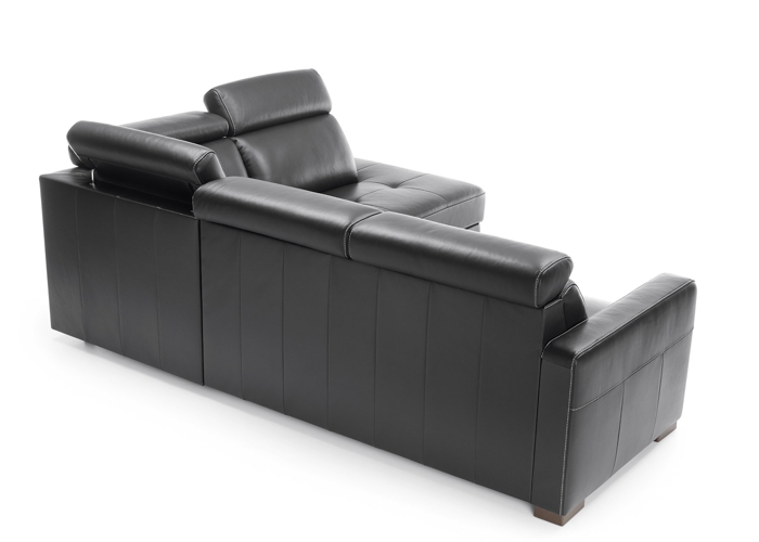 ERGO-narożnik-na-nózkach-w-skórze