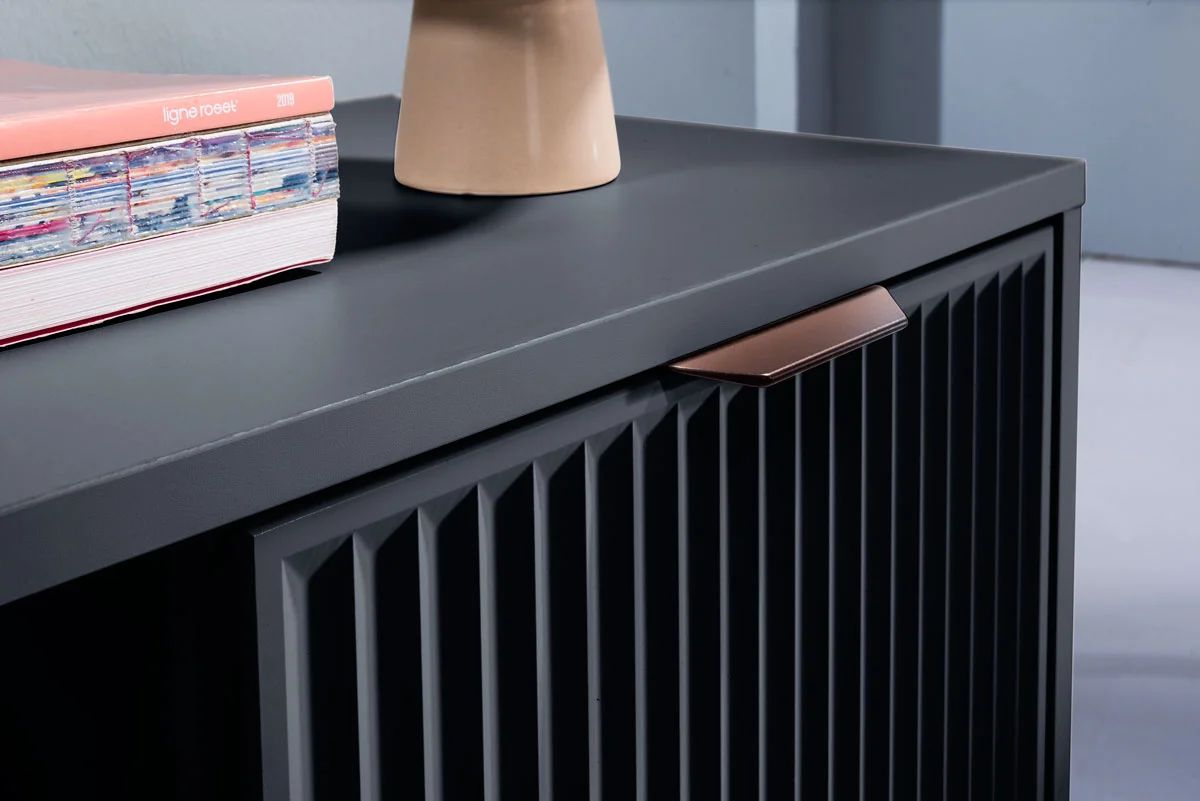 LUXURY - detal2, miedziane uchwyty