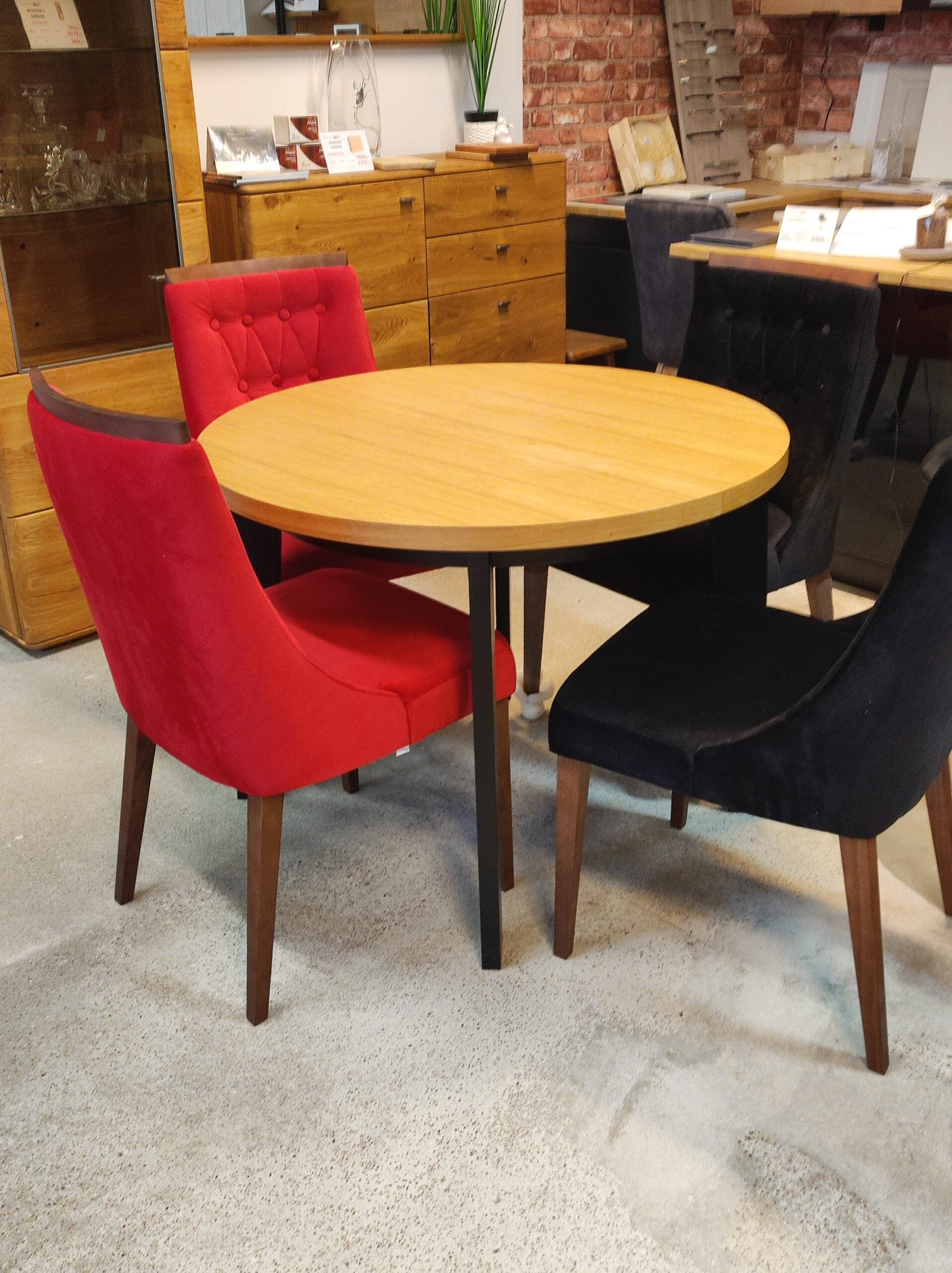 krzesła wiktoria . asseri meble 1