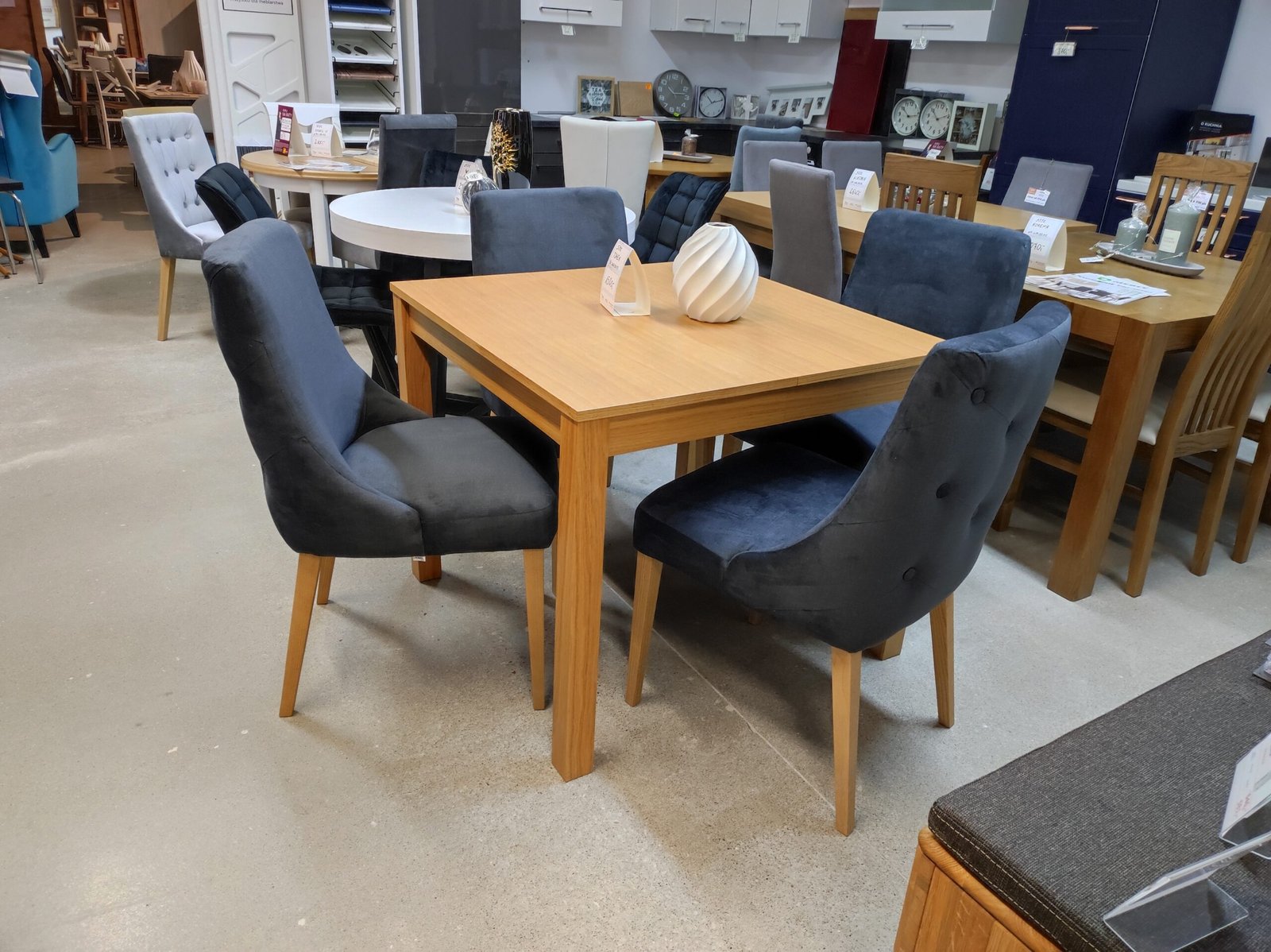 krzesło ell . asseri meble