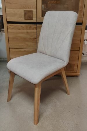 LUCA komfortowe krzesło dębowe z ozdobnymi przeszyciami