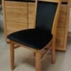 WOJAS komfortowe krzesło dębowe z tapicerowanym oparciem, z rączką, czarne