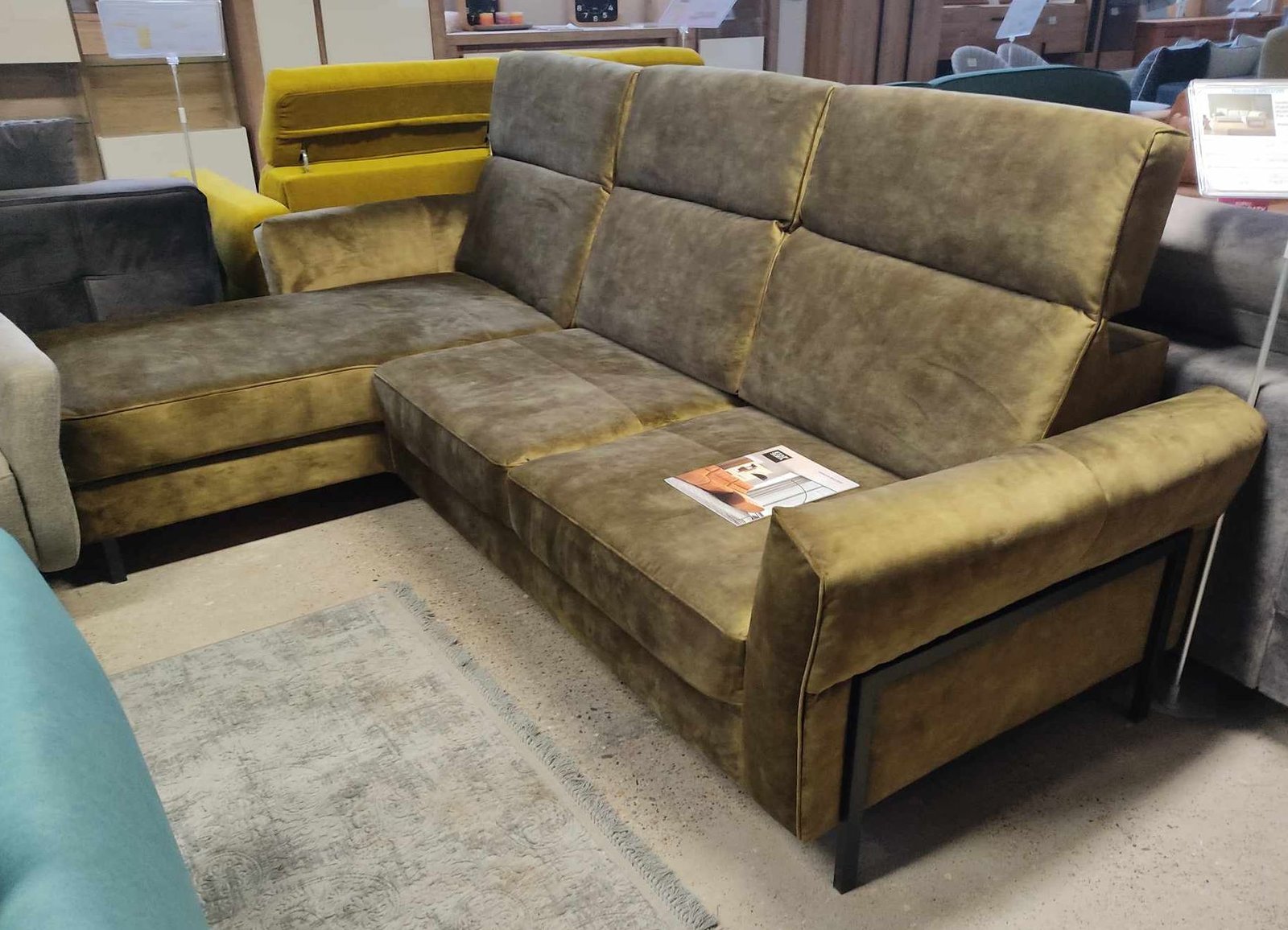 MELLOW- modułowy narożnik z funkcją spania typu puma i pojemnikiem na pościel, ASSERI-1