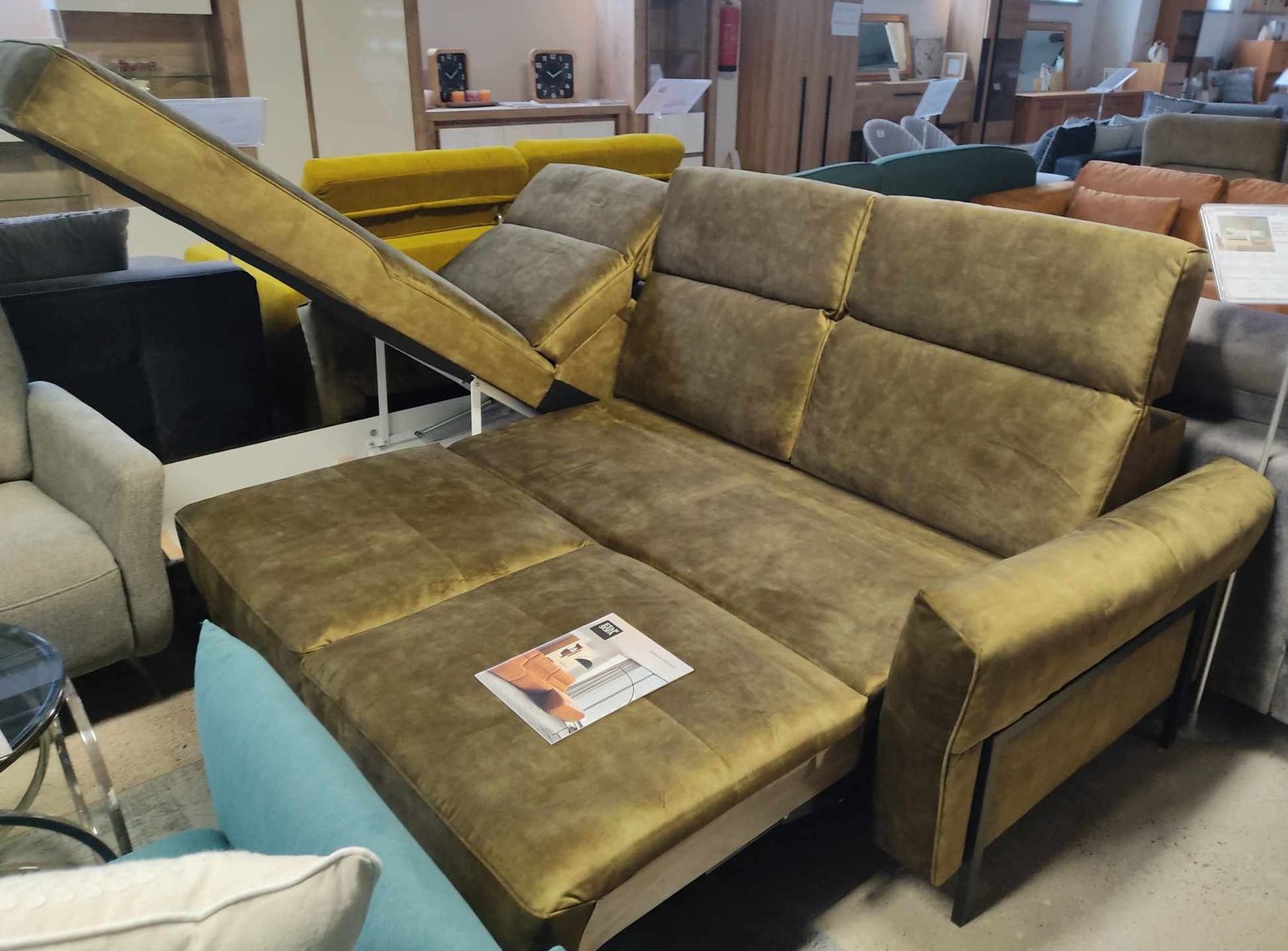 MELLOW- modułowy narożnik z funkcją spania typu puma i pojemnikiem na pościel, ASSERI-3