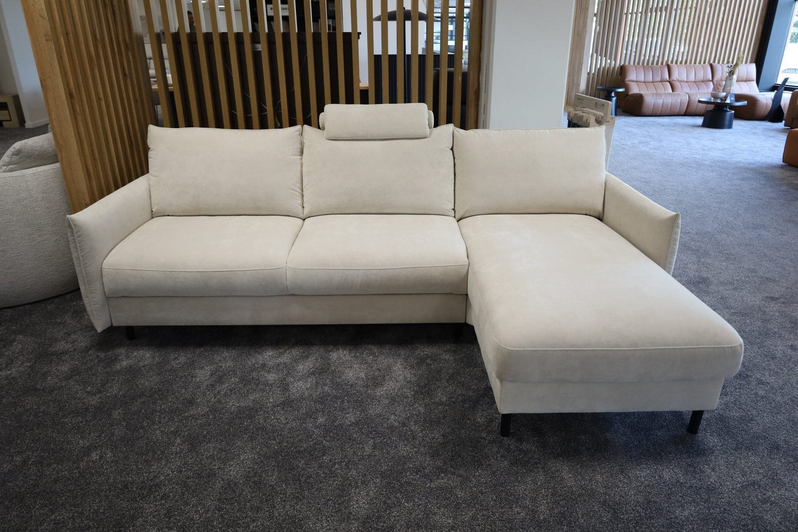 LUKKA nowoczesny narożnik z funkcją spania - automat włoski, pojemnikiem i ruchomym zagłówkiem BYDGOSKIE MEBLE